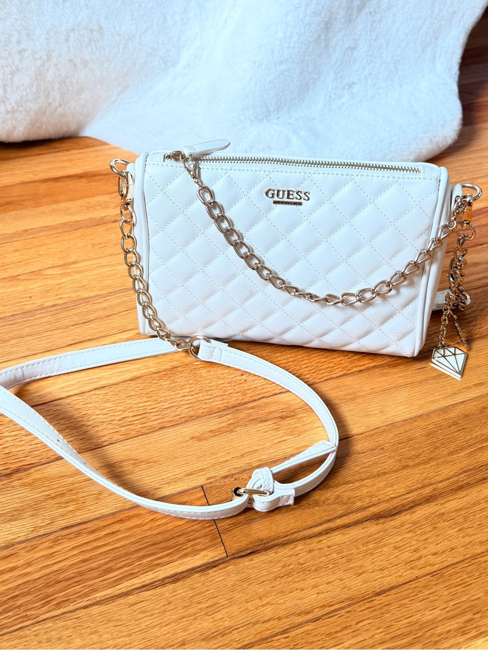 GUESS White Quilted Crossbody Bag with Gold Chain Details